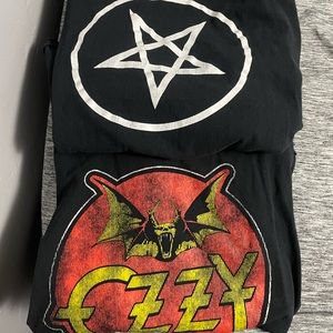 Lot of 2 long sleeve band tshirts size XL (unisex)